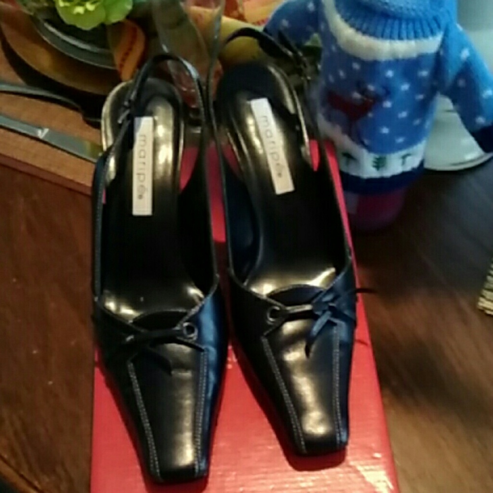 Shoes - Picture 3 of 3